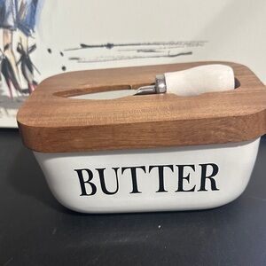 Metal butter dish with knife